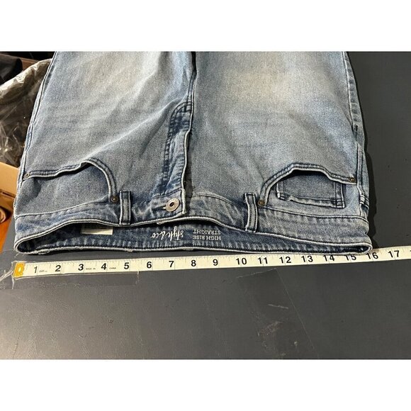 High-Rise Straight Leg Blue Denim Jeans Size 12 Style & Co - Picture 5 of 10